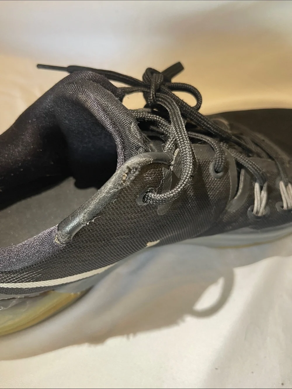 Kobe zoom Nike Men’s Black Athletic Trainers with Gum Sole Accent